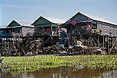 Tonle Sap - Kampong Phluk floating village - stilted houses